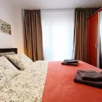 Mid-Term Rental Racadau Apartment