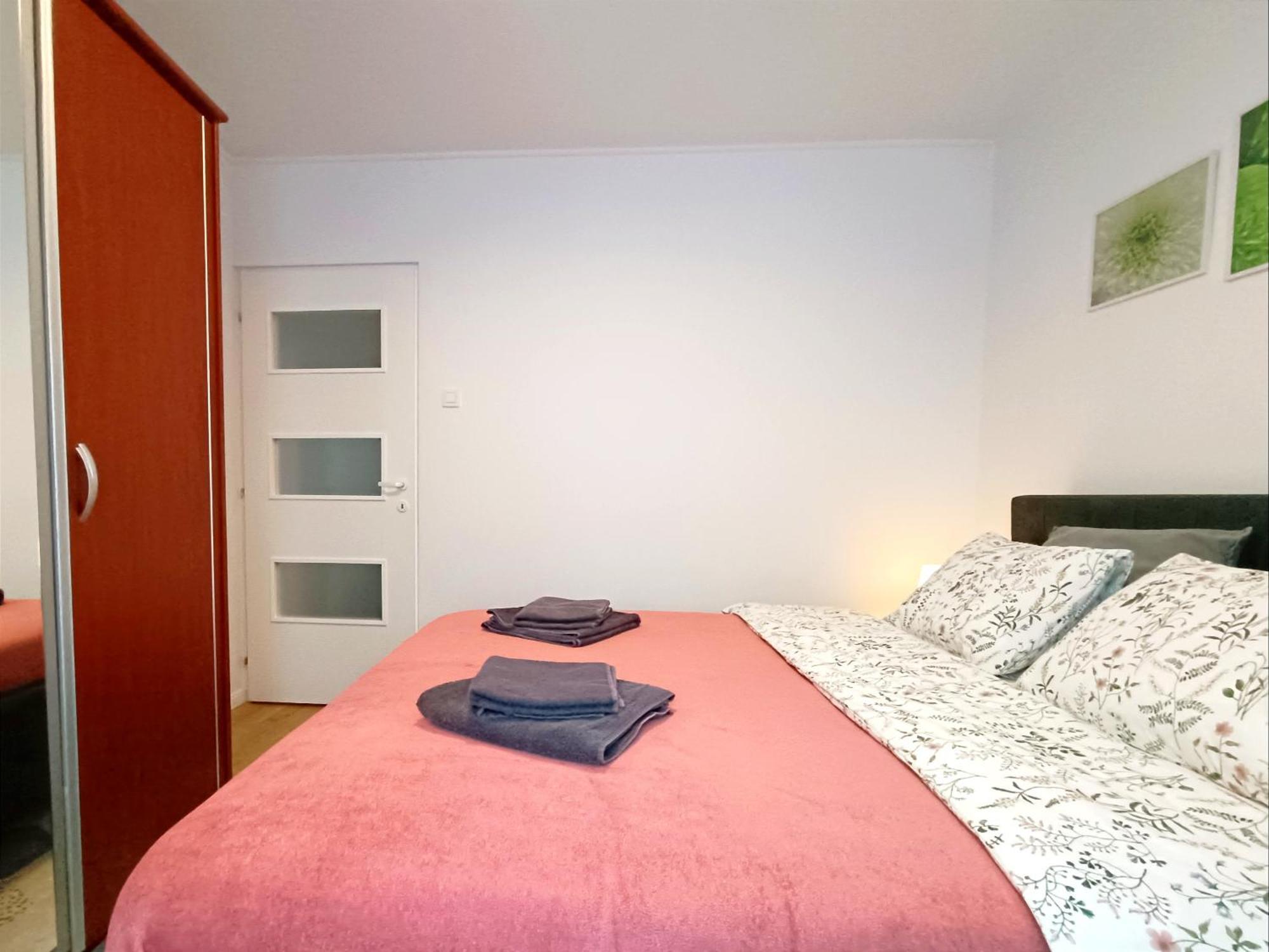 Mid-term Racadau Apartment